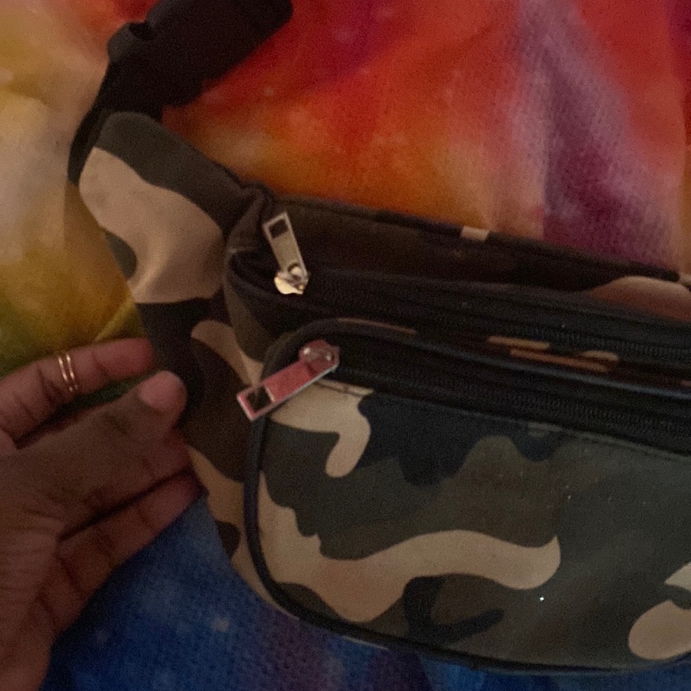 CAMOFLAGE FANNYPACK